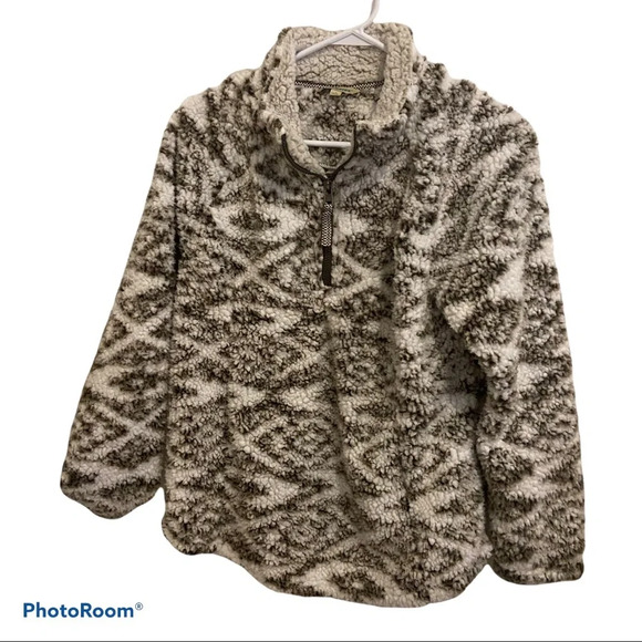 Excurzion pull over sz lg - Picture 2 of 5